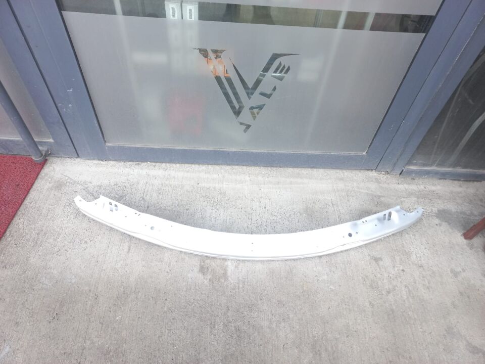 BMW 3 SERİSİ ÖN TAMPON İÇ DEMİRİ METAL E46 YAN SANAYİ