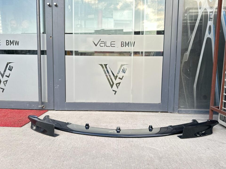 BMW 3 SERİSİ ÖN TAMPON SPOYLERİ - M - LİP ÇİN - PARLAK SİYAH F30 YAN SANAYİ