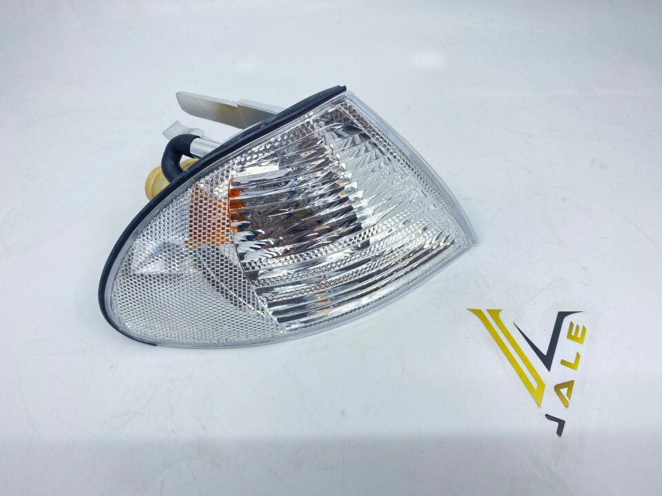 BMW 3 SERİSİ ÖN SİNYAL LAMBASI - R - SAĞ - BEYAZ - E46/4 YAN SANAYİ