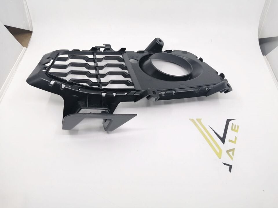 BMW 4 SERİSİ SİS FAR ÇERÇEVESİ - R - AÇIK F32.F33.F36 YAN SANAYİ