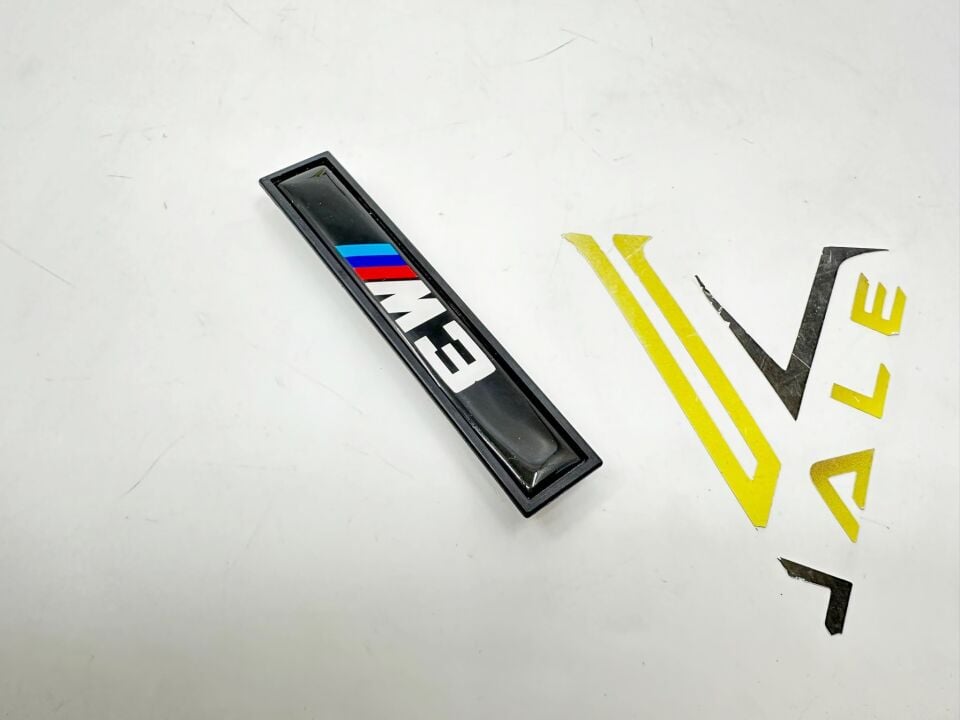 BMW 3 SERİSİ KAPI ÇITA - M3 - LOGOSU E36 YAN SANAYİ