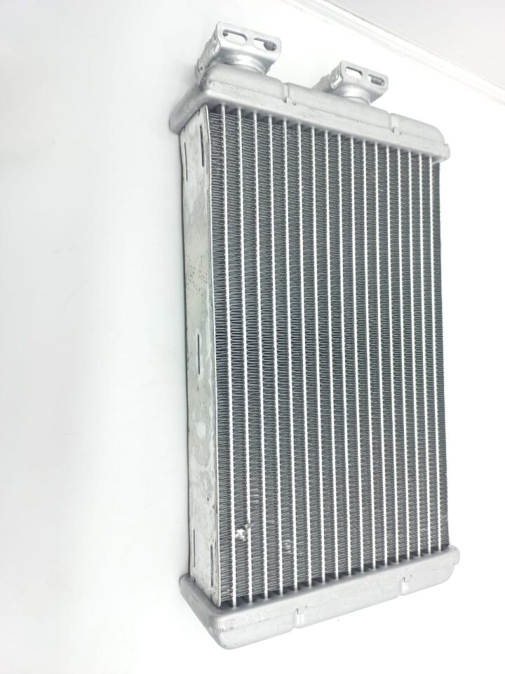 BMW 3 SERİSİ KALORİFER RADYATÖRÜ E46 YAN SANAYİ