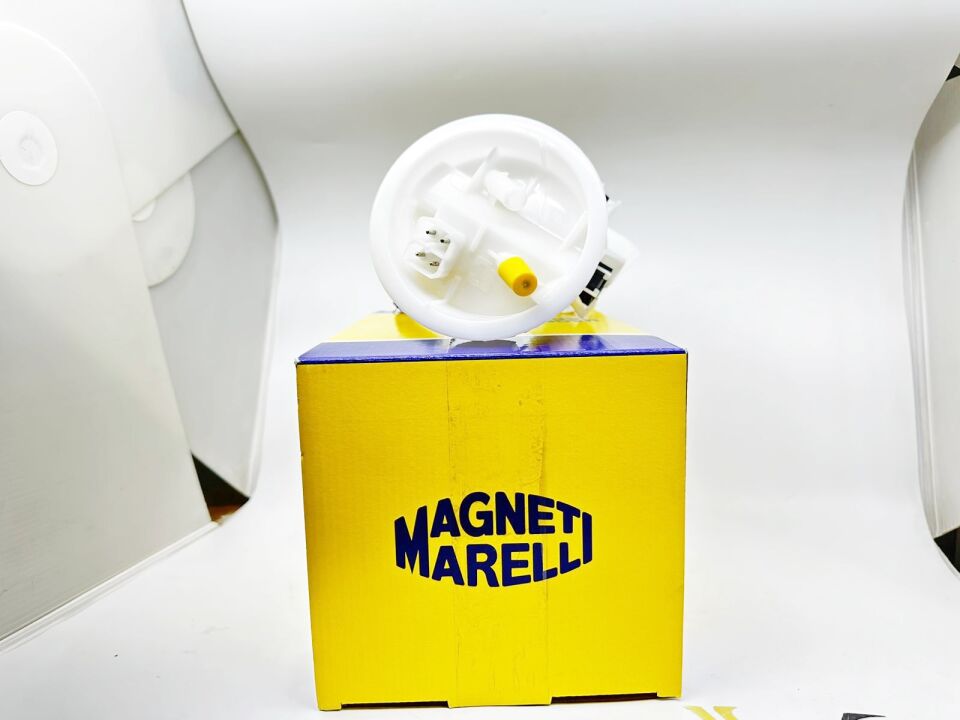 BMW 3 SERİSİ BENZİN POMPASI E36.BEYAZ YAN SANAYİ