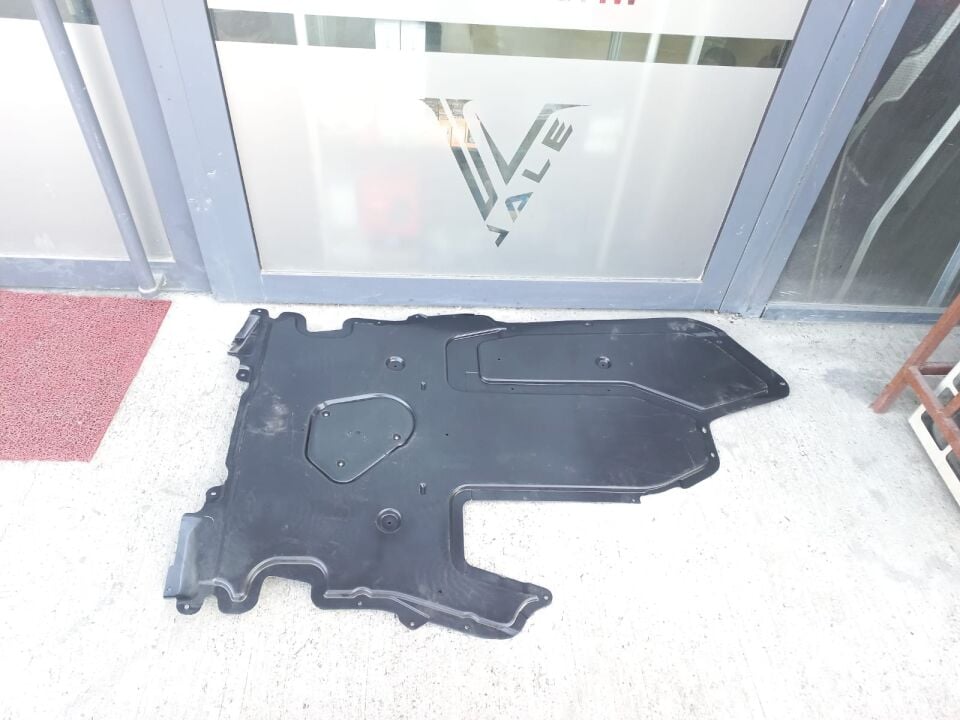 BMW 5 SERİSİ ŞANZUMAN ALT MUHAFAZA BAKALİTİ E60 YAN SANAYİ
