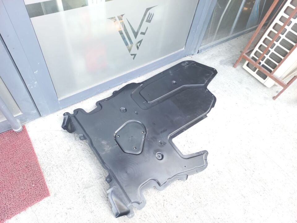 BMW 5 SERİSİ ŞANZUMAN ALT MUHAFAZA BAKALİTİ E60 YAN SANAYİ