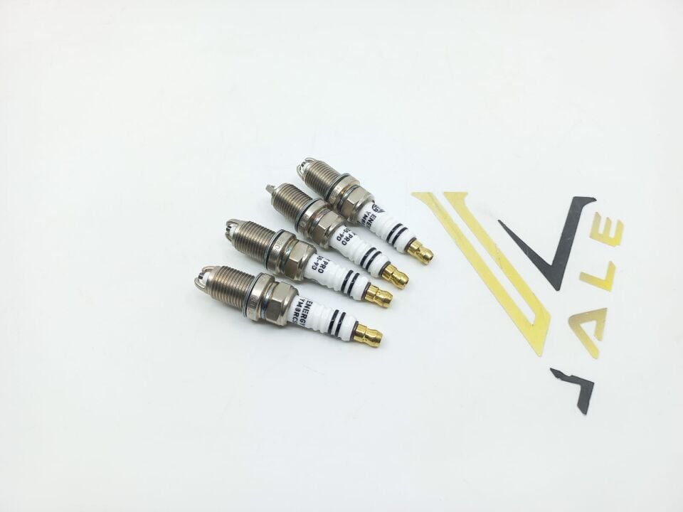 BMW 3-5 SERİSİ ATEŞLEME BUJİSİ 2288 4 ADET E30.E36.E39.M40.M43.M50.M52 HELLA