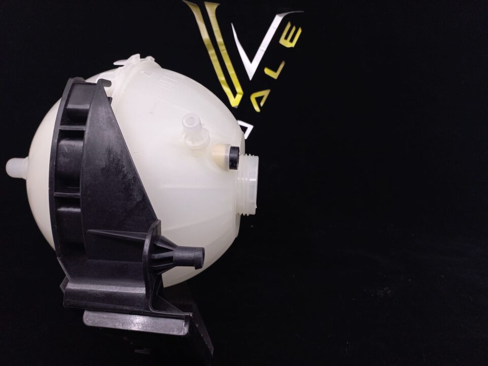 BMW 1-3 SERİSİ RADYATÖR YEDEK SU DEPOSU F20.F30 YAN SANAYİ
