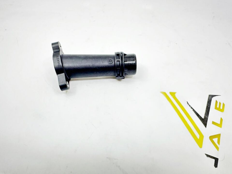 BMW 1 SERİSİ BAĞLANTI AÇI PARÇASI SU FLANŞI F20.F30 ORJİNAL