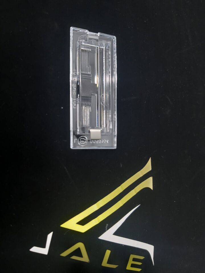 BMW X3 SERİSİ PLAKA AYDINLATMA CAMI X3.X5.>09/01 ORJİNAL