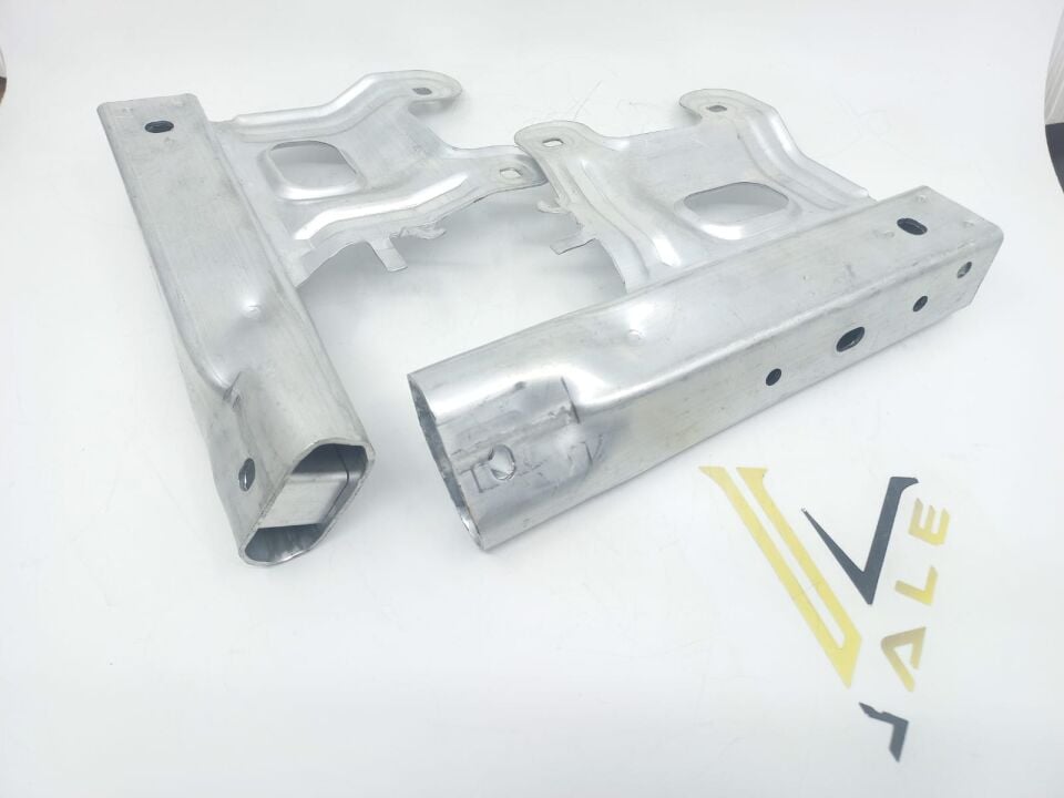 BMW 1-3 SERİSİ ÖN TAMPON AYAĞI  -R L - F20.F30 YAN SANAYİ