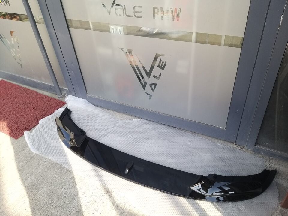 BMW 5 SERİSİ ÖN TAMPON SPOYLERİ - M - LİP - PARLAK SİYAH TEK PARÇA  - F10 YAN SANAYİ