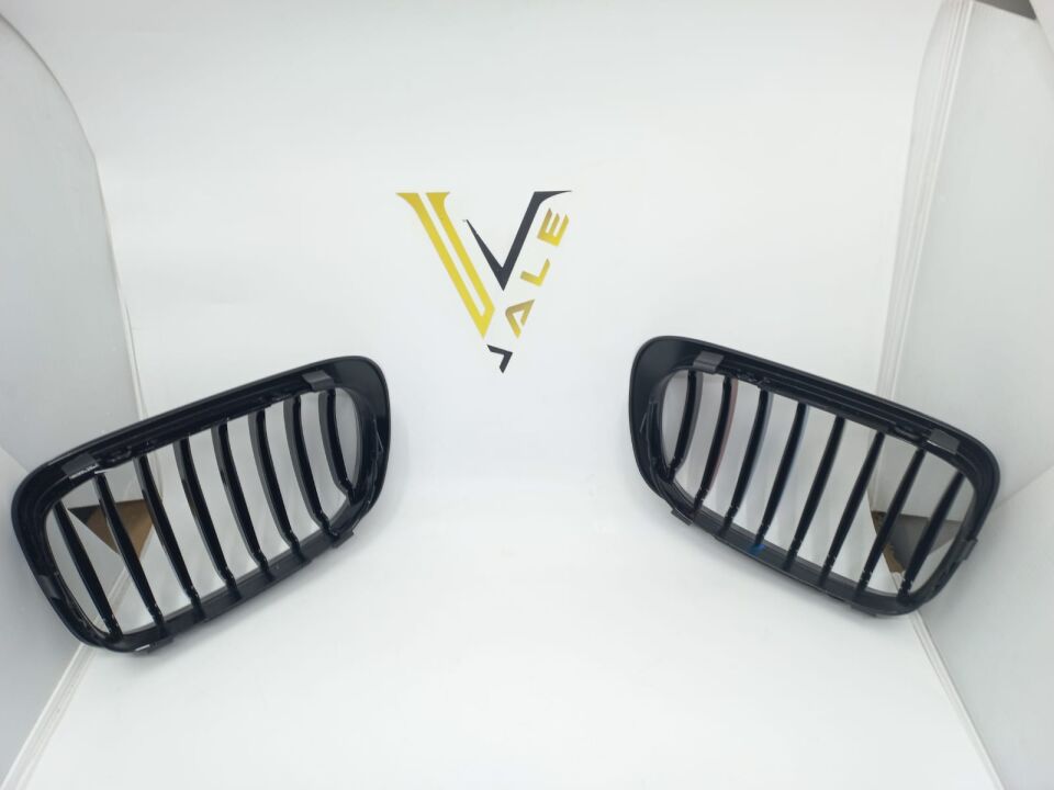 BMW 3 SERİSİ PANJUR SET - PARLAK SİYAH - TEKLİ M RENKLİ E46/2.03/03< YAN SANAYİ