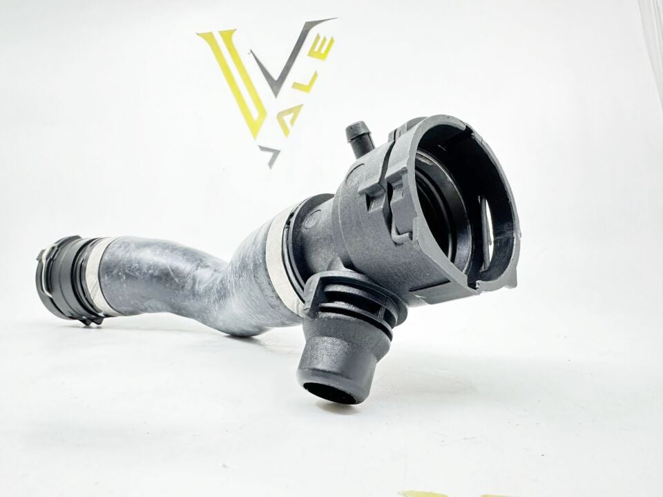 BMW 1-3 SERİSİ RADYATÖR ÜST HORTUMU E87.E90.E92 YAN SANAYİ