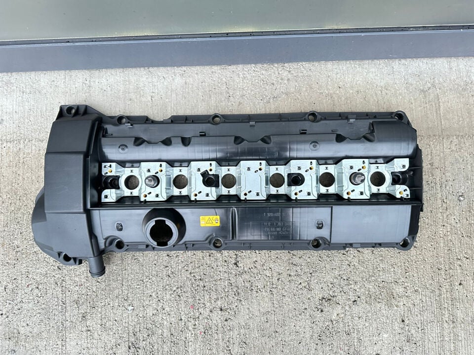 BMW 3-5 SERİSİ MOTOR SUBAP KAPAĞI E39.E36.M52 YAN SANAYİ