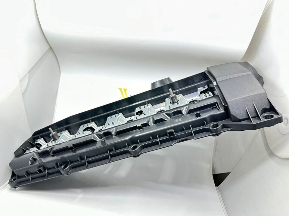 BMW 3-5 SERİSİ MOTOR SUBAP KAPAĞI E39.E36.M52 YAN SANAYİ
