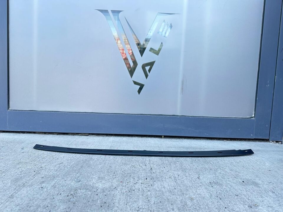 BMW 4 SERİSİ ÖN TAMPON ALT ORTA SPOYLERİ F32.F36 YAN SANAYİ