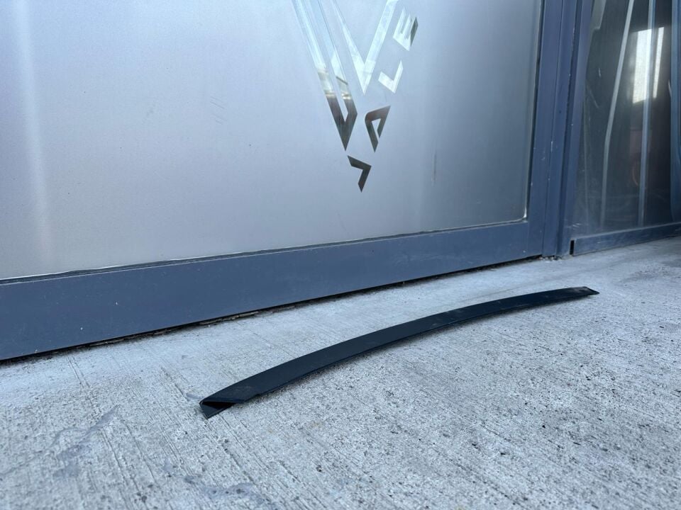 BMW 4 SERİSİ ÖN TAMPON ALT ORTA SPOYLERİ F32.F36 YAN SANAYİ