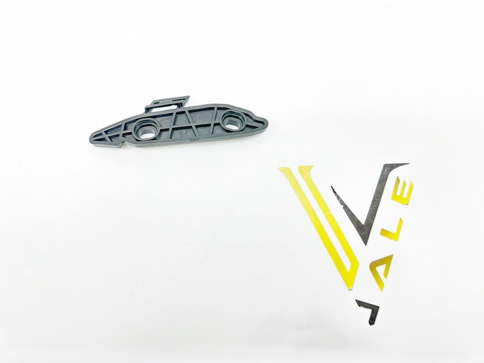 BMW 4 SERİSİ ÖN TAMPON BRAKETİ - R - F32.F36 YAN SANAYİ