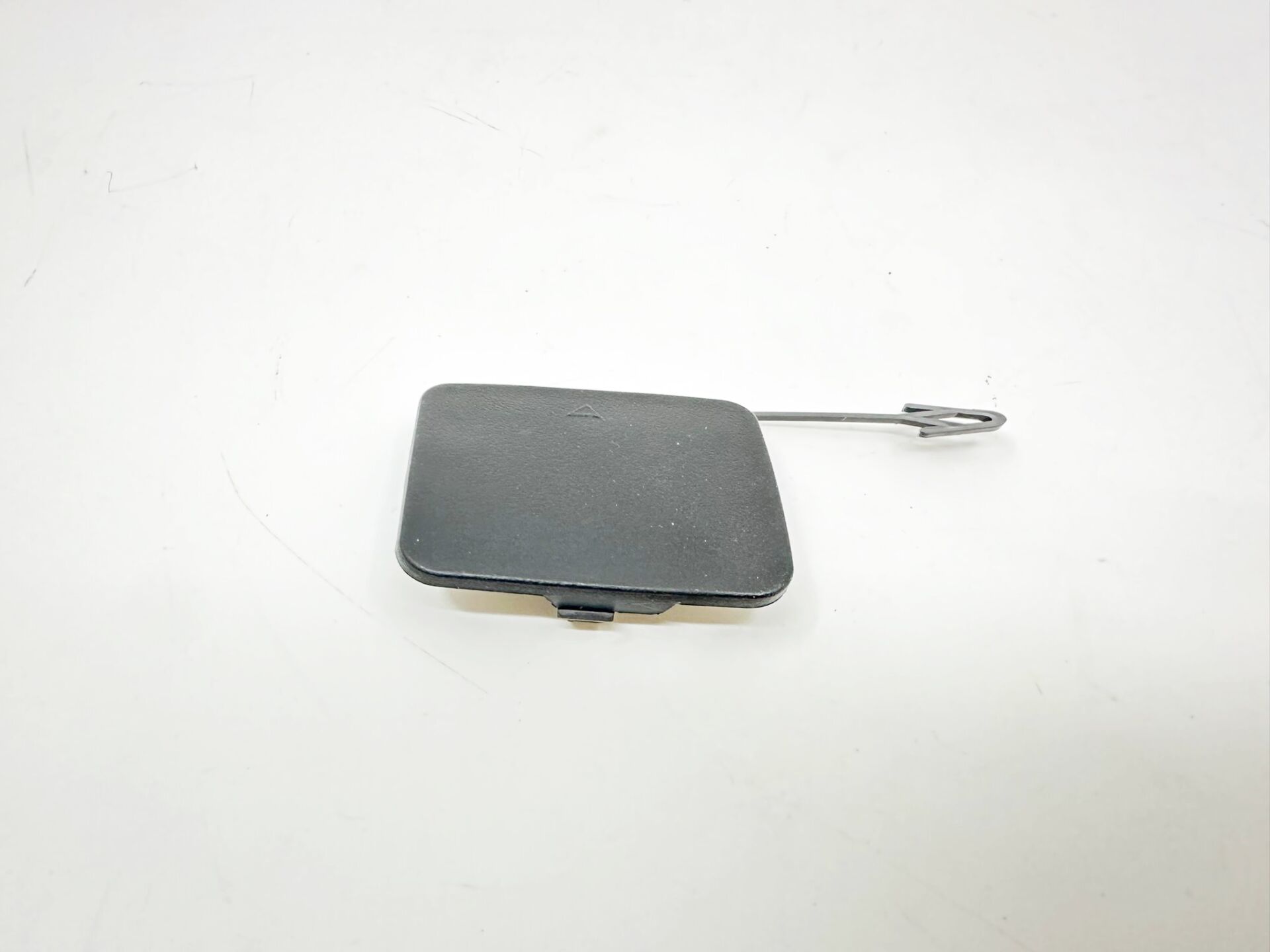 BMW X5 SERİSİ ARKA TAMPON ÇEKİ KAPAĞI - R - E70 YAN SANAYİ