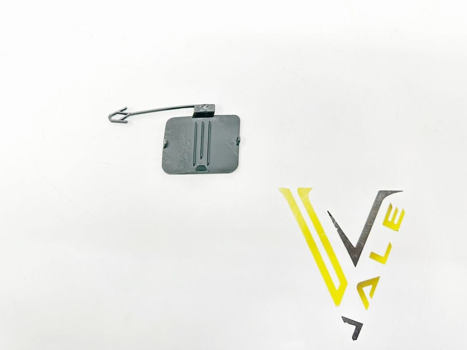 BMW X5 SERİSİ ARKA TAMPON ÇEKİ KAPAĞI - R - E70 YAN SANAYİ