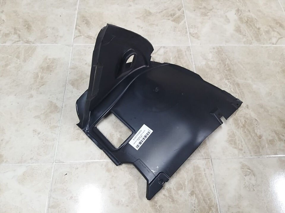 BMW 3 SERİSİ ÖN ÇAMURLUK UC DAVLUMBAZI - R - E46/4.E46/2 YAN SANAYİ