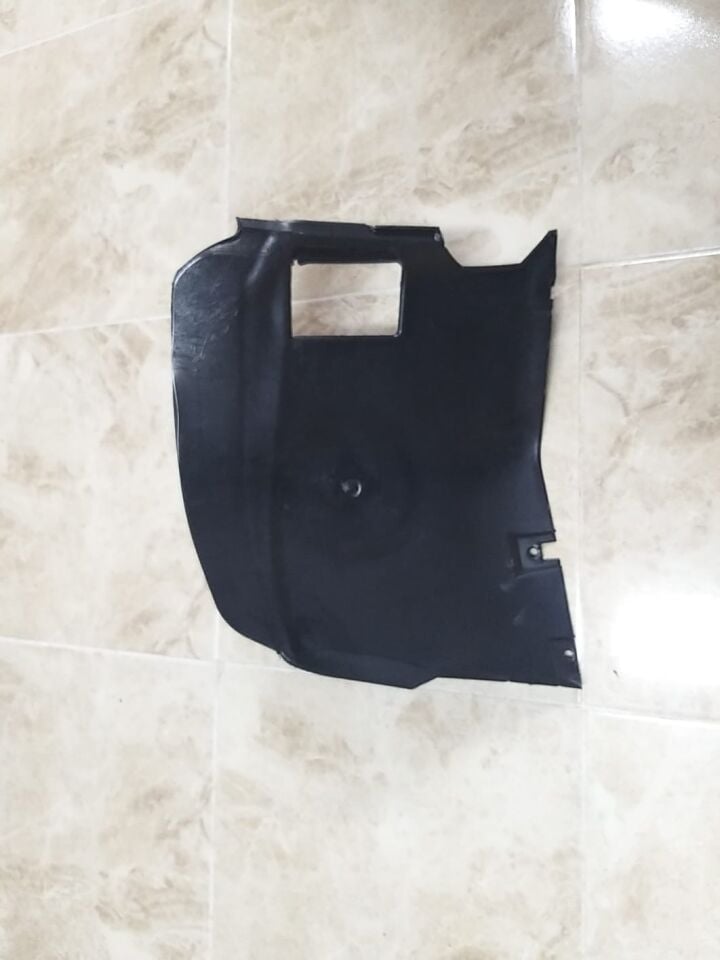 BMW 3 SERİSİ ÖN ÇAMURLUK UC DAVLUMBAZI - R - E46/4.E46/2 YAN SANAYİ