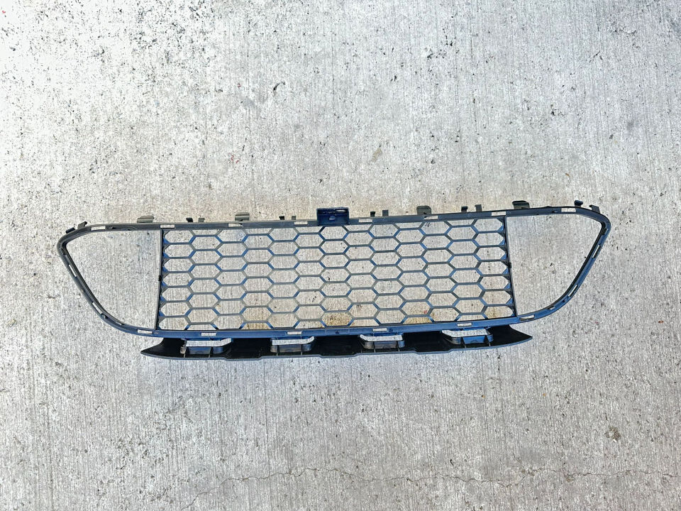 BMW 3 SERİSİ ÖN TAMPON ORTA IZGARASI - M - F30 YAN SANAYİ