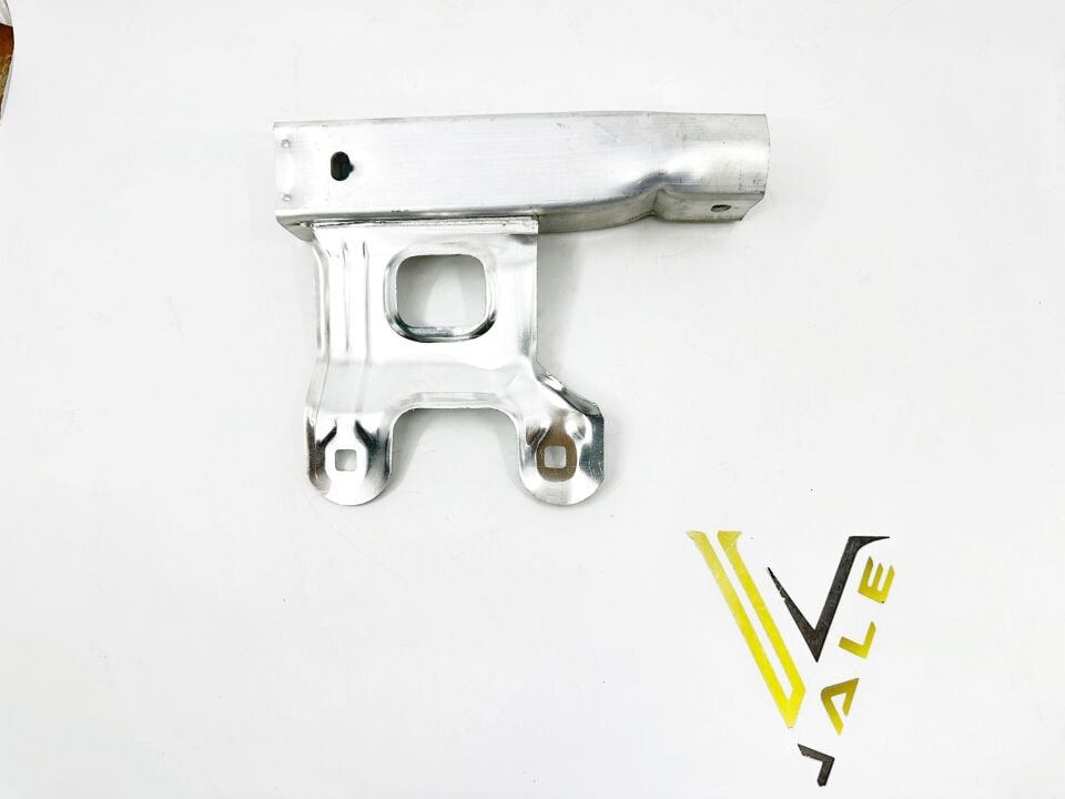 BMW 1-3 SERİSİ ÖN TAMPON BAĞLANTI AYAĞI - R - M F20.F30.F32 YAN SANAYİ