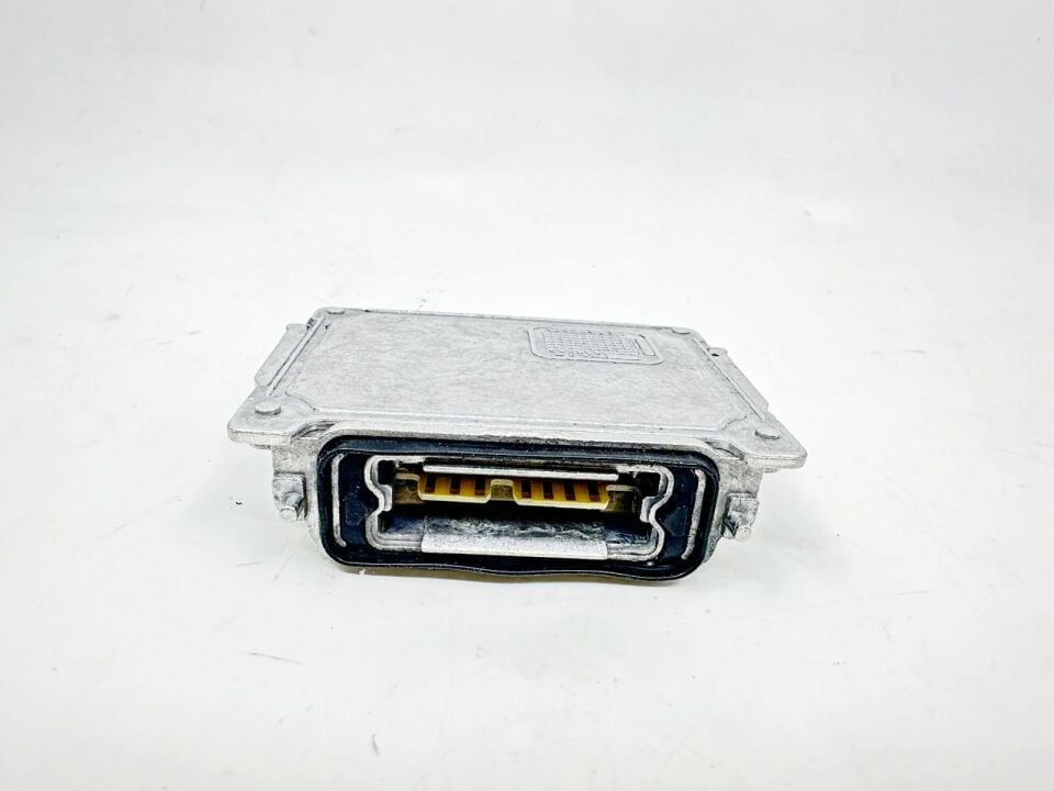 BMW 1 SERİSİ XENON KONRTOL ÜNİTESİ E87.Y.M. YAN SANAYİ