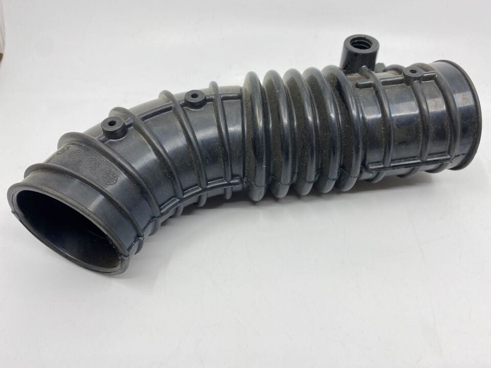 BMW 3 SERİSİ HAVA AKIŞ KÖRÜĞÜ E30.M40 YAN SANAYİ