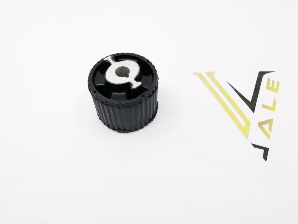 BMW 5 SERİSİ ARKA DEFRANSİYEL ÖN TAKOZU F10 ORJİNAL