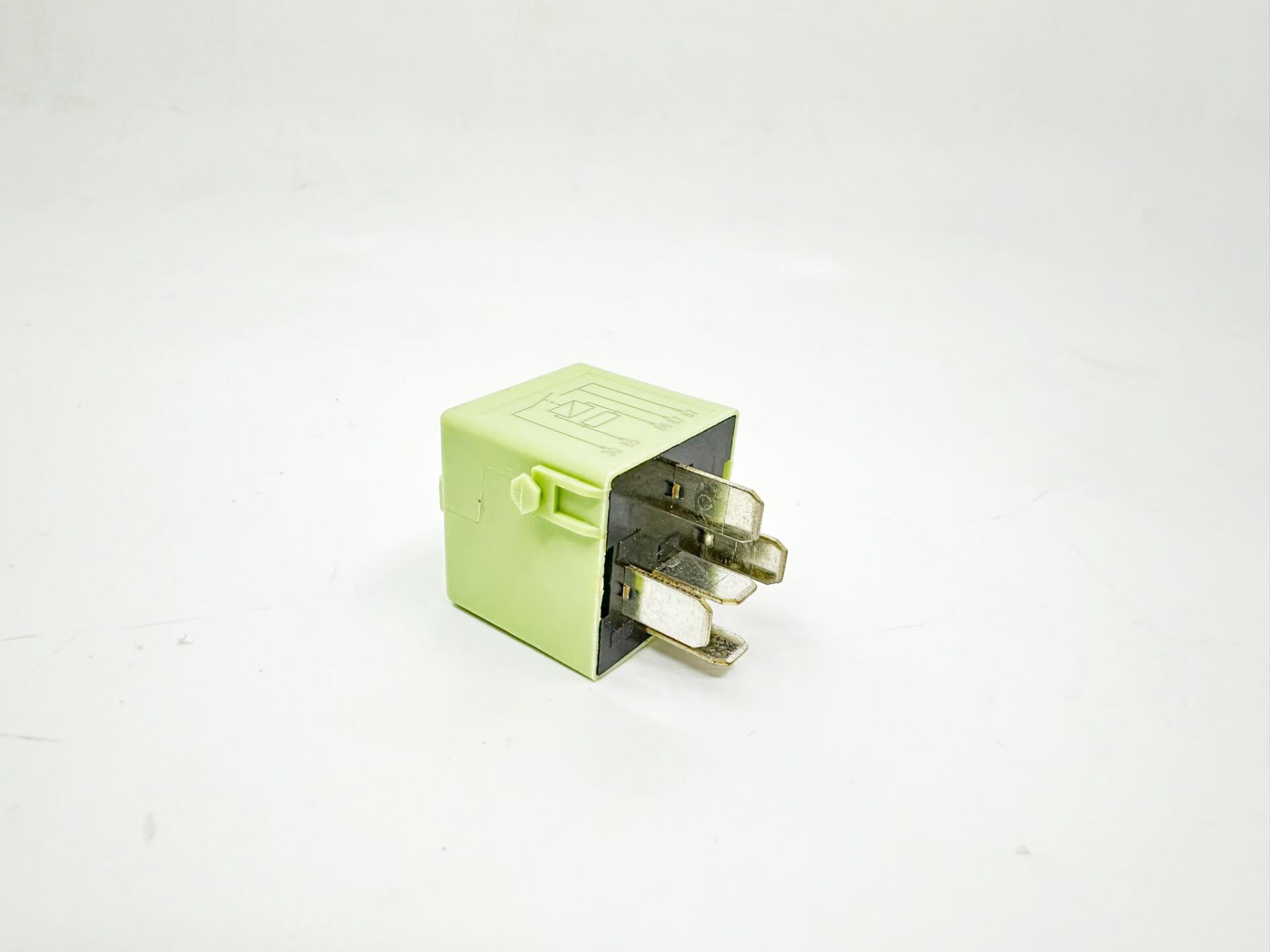 BMW 3-5 SERİSİ RÖLE WHITE GREEN YEŞİL F10.F20.F30.E90.E60 YAN SANAYİ