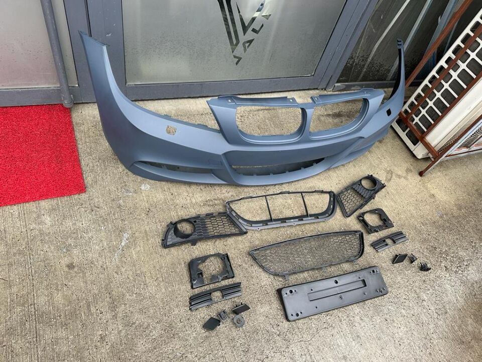 BMW 3 SERİSİ ÖN TAMPON FİSKİYELİ - M - SET - SİSSİZ - PDCSİZ E90.LCI YAN SANAYİ