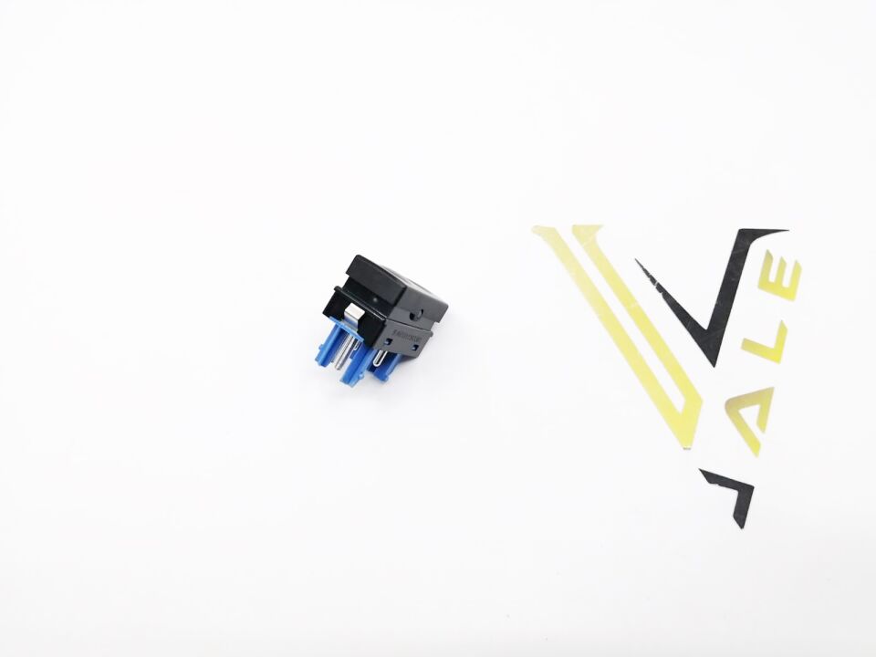 BMW 3 SERİSİ ARKA KAPI CAM DÜĞMESİ MAVİ E36.09/93< YAN SANAYİ