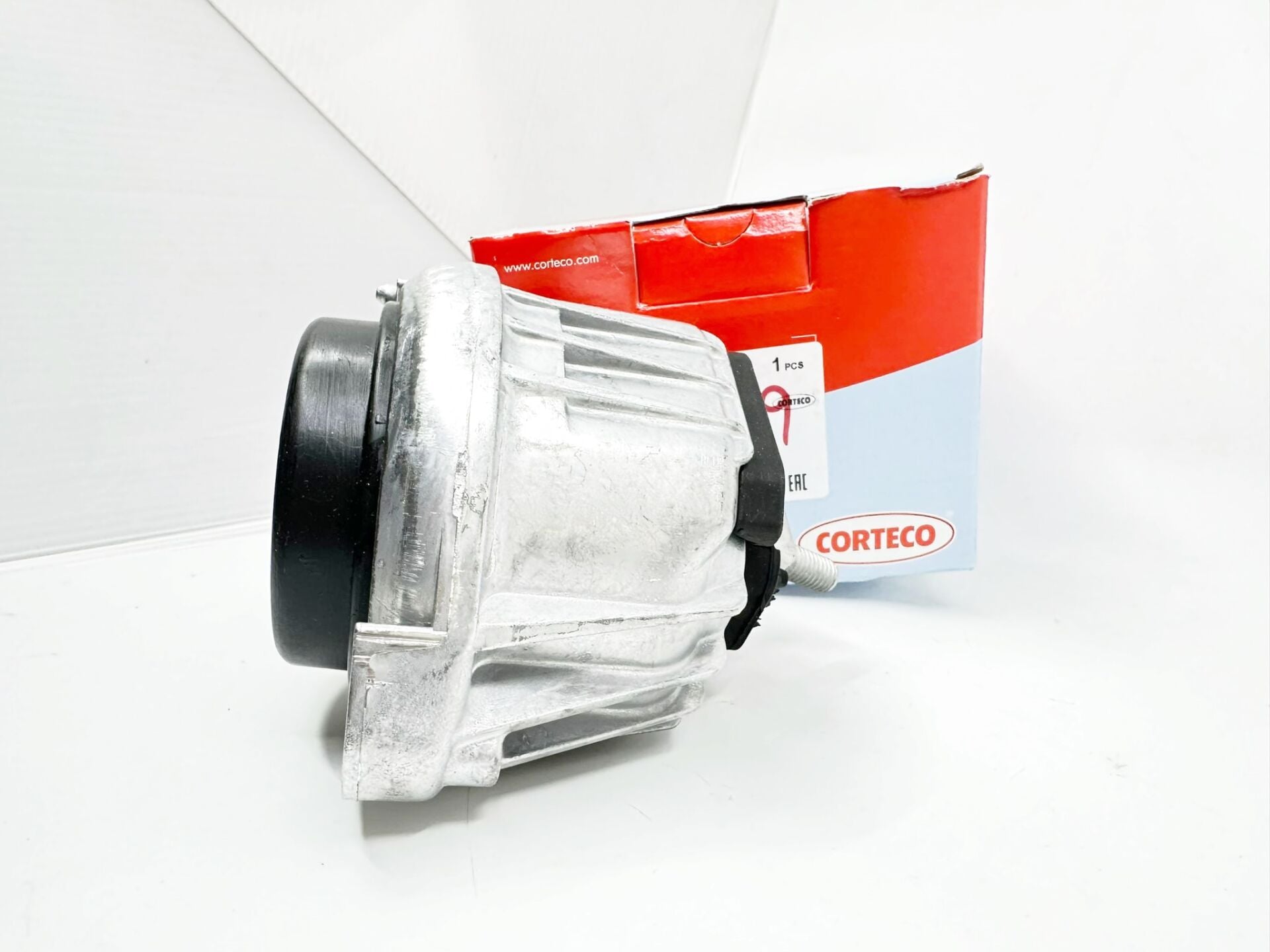 BMW 1-3 SERİSİ MOTOR KULAK TAKOZU - L - E87.E90.18d.20d CORTECO