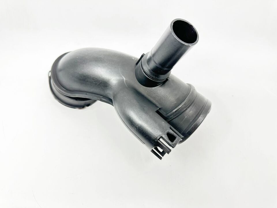 BMW 5 SERİSİ TEMİZ HAVA BORUZU - ALT KISIM - F10 YAN SANAYİ