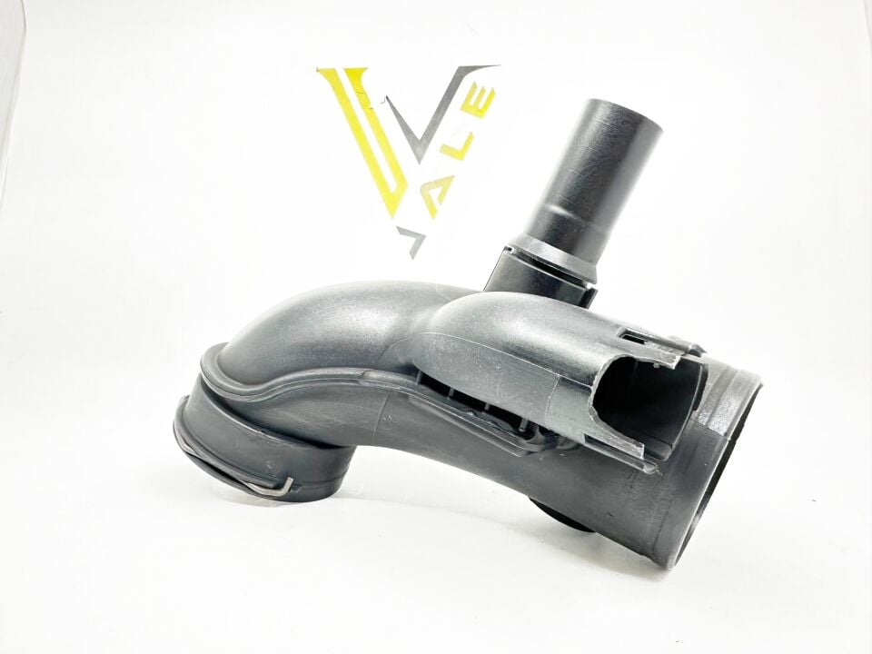 BMW 5 SERİSİ TEMİZ HAVA BORUZU - ALT KISIM - F10 YAN SANAYİ