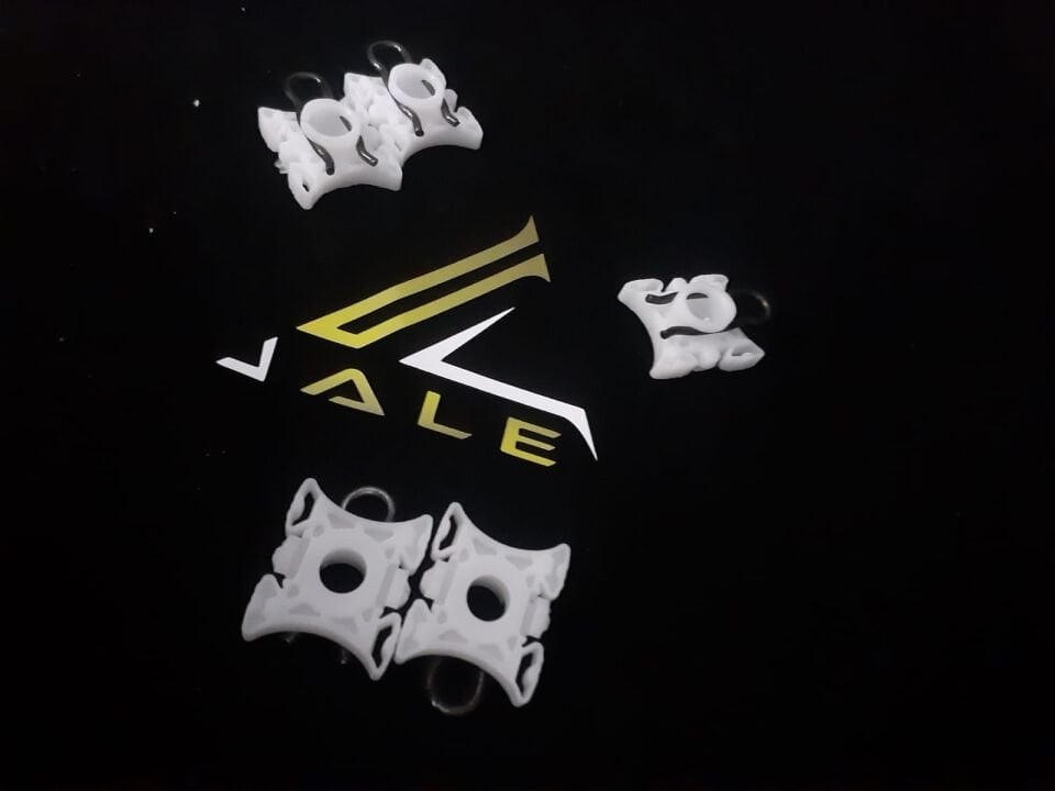 BMW 3-5 SERİSİ KLİPS KAPI CAM SEGMANI TEK E36 E34.E92 2 Lİ YAN SANAYİ