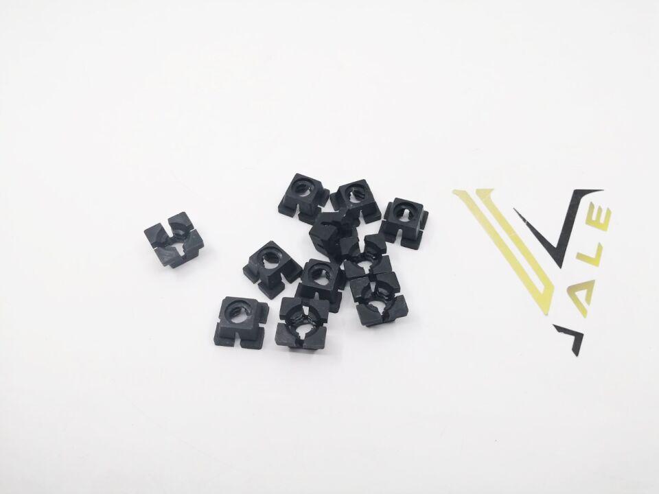 BMW 3-5 SERİSİ TAKIM ÇANTA VİDA SOMUNU - AVADANLIK - E34.E36.E39.E46 YAN SANAYİ