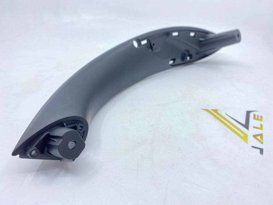 BMW 3 SERİSİ ÖN KAPI KOLU İÇ KOLU - R - SAĞ - SİYAH F30.F32.F33.F36 YAN SANAYİ