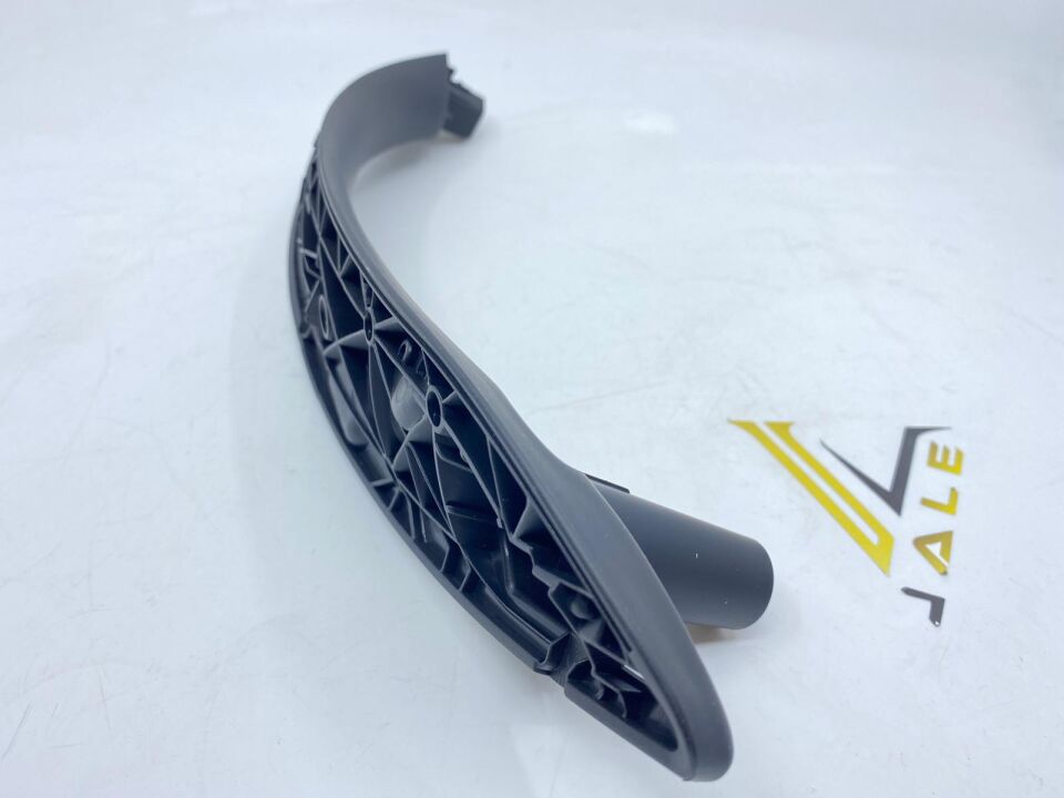 BMW 3 SERİSİ ÖN KAPI KOLU İÇ KOLU - R - SAĞ - SİYAH F30.F32.F33.F36 YAN SANAYİ