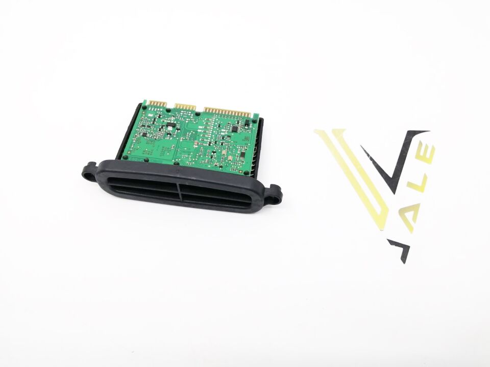 BMW 1 SERİSİ FAR SÜRÜCÜ MODÜLÜ XENON F20 YAN SANAYİ