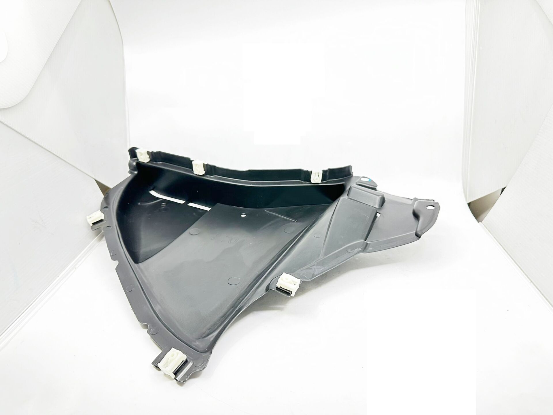 BMW 5 SERİSİ ÖN KÜREK BAKALİTİ - R - M G30 YAN SANAYİ