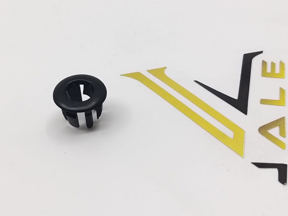 BMW 5 - X5 SERİSİ KAPI DÖŞEME KİLİT DİL ÇERÇEVESİ E53.E60 YAN SANAYİ