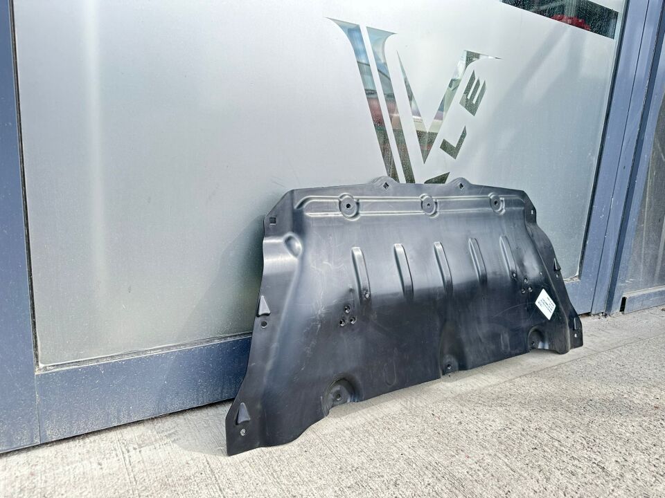 BMW 5 SERİSİ MOTOR ALT MUHAFAZASI - ORTA KISIM - G30.LCI YAN SANAYİ