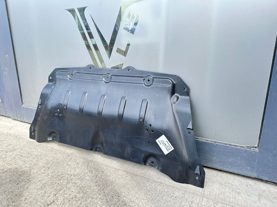 BMW 5 SERİSİ MOTOR ALT MUHAFAZASI - ORTA KISIM - G30.LCI YAN SANAYİ