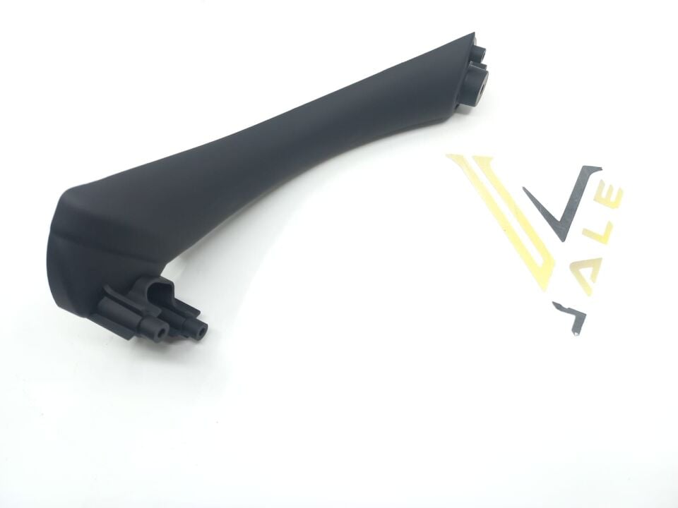 BMW 3 SERİSİ KAPI İÇ KOLU R - SİYAH - TAİWAN E90.LCI.E92.E93 YAN SANAYİ