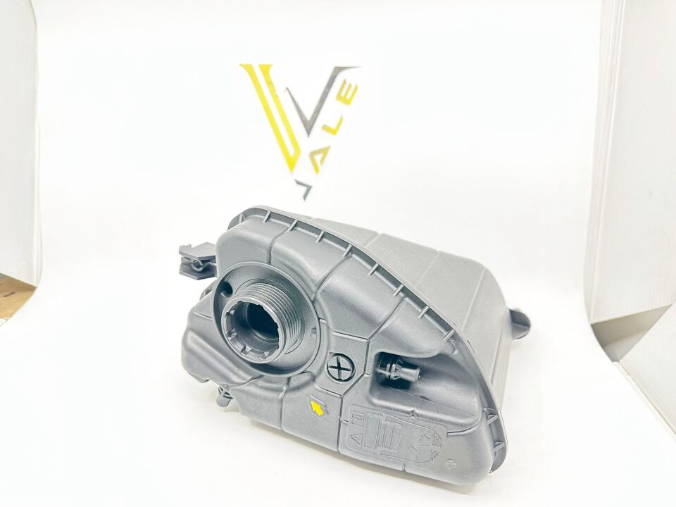 BMW 5 SERİSİ RADYATÖR SU BİDONU G30 YAN SANAYİ