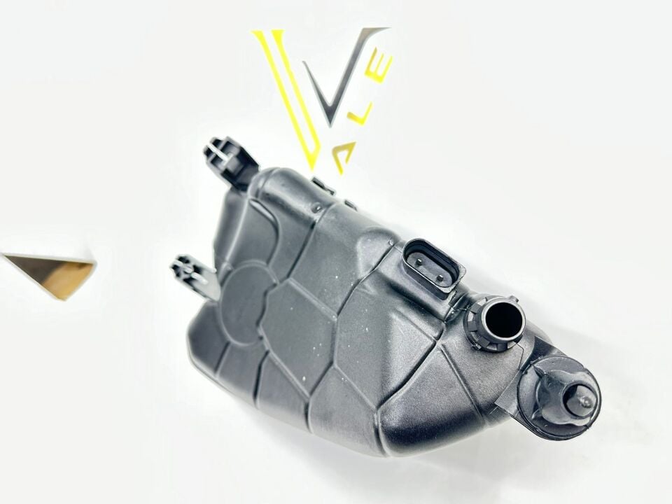 BMW 5 SERİSİ RADYATÖR SU BİDONU G30 YAN SANAYİ