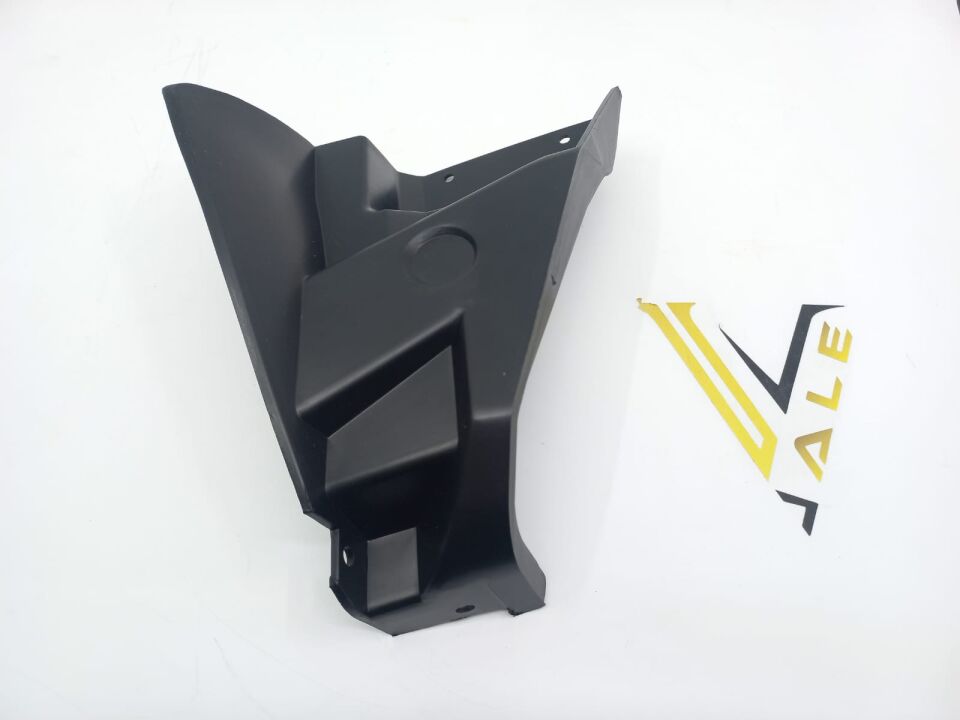 BMW 3 SERİSİ ARKA TAMPON ARA BAKALİTİ - R - E46/4 YAN SANAYİ